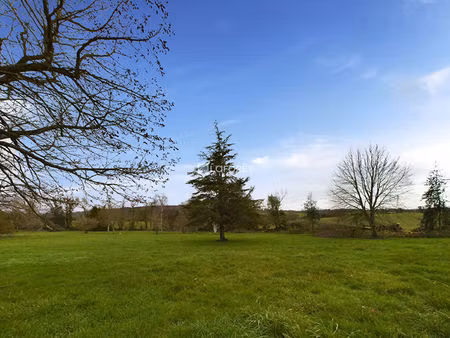 terrain cast 1627 m²