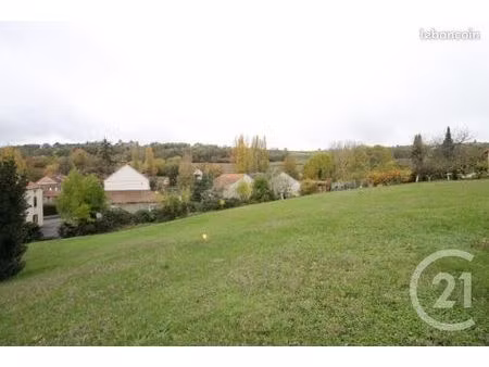 terrain 897 m² chaptuzat