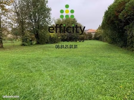 terrain 868 m² aigre