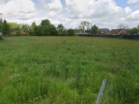 terrain 487 m² féchain