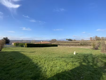 terrain constructible viabilisé de 1126m2 avec certificat d