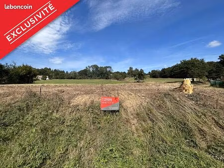 terrain 1556 m² toucy