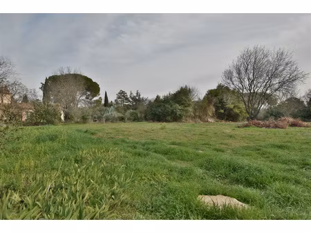superbe terrain constructible d'env. 957m2 avec mazet au cal