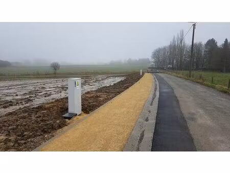 pry - terrain à bâtir avec vue arrière campagne.