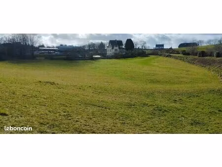 terrain 8400 m² mauriac
