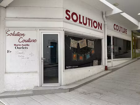 location local commercial 38m2 aubenas 07200 - - surface privée