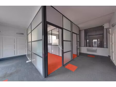 bureaux macon 15 pièce(s)   270 m²