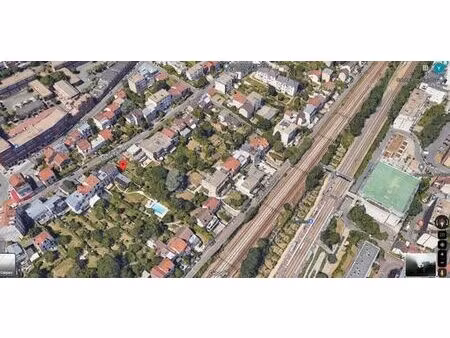 terrain de 698 m2 - suresnes  île-de-france