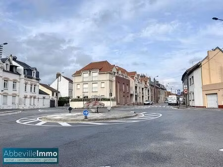 bureau prestigieux en location  abbeville  hauts-de-france