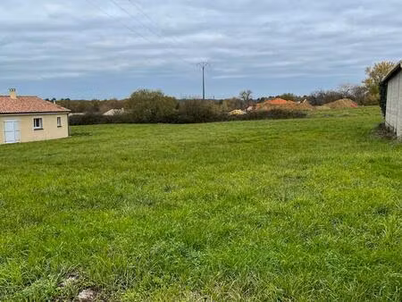 terrain saint remy 1505 m²