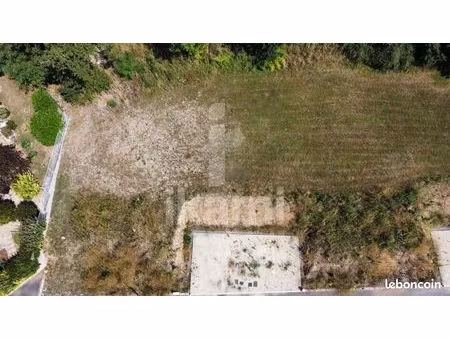 terrain 479 m² eymeux