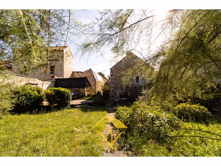 maison de charme de 5 chambres au coeur du village !