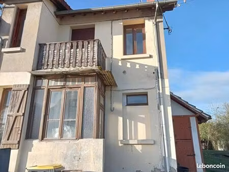 immeuble 6 pièces 90 m²