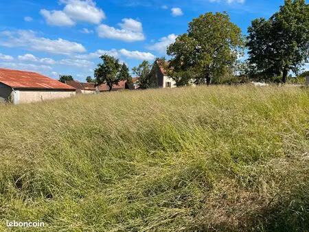 terrain 660 m² chaumercenne