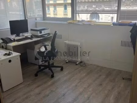 location bureau 4 pièces 77 m² à nice (06000)