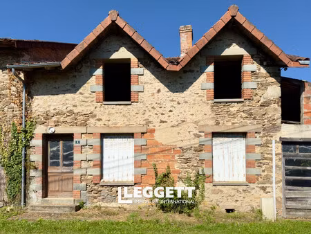 maison 6 pièce(s)  pageas