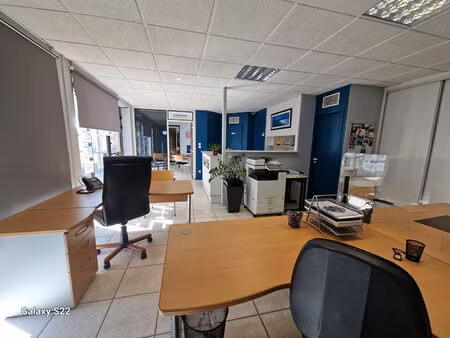 location commerce 59 m² à fontaines-sur-saône (69270)