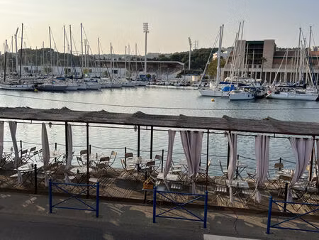 vente local commercial 195m2 martigues 13500 - 219000 € - surface privée