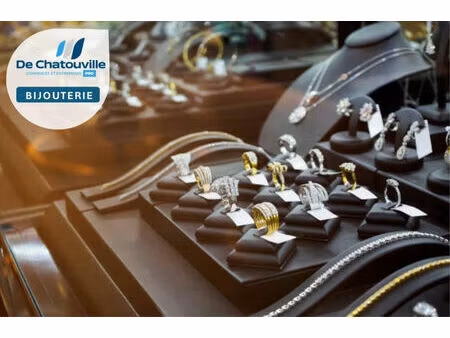 vente local commercial 55m2 toulon 83000 - 253000 € - surface privée