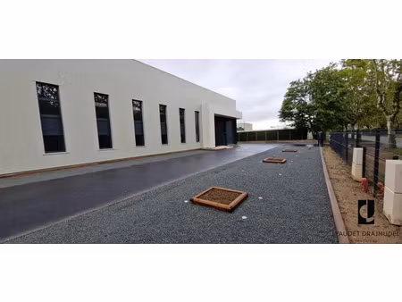 local d'activité roanne 763 m2