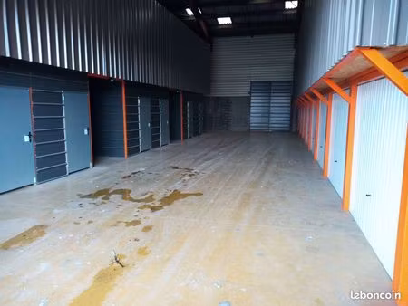 garde-meuble box garage self stockage stationnement