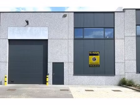 zeer goed gelegen moderne industriehal van +/- 217m²