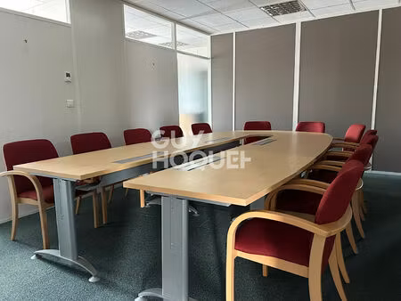 a louer avranches ensemble de bureaux 230m2