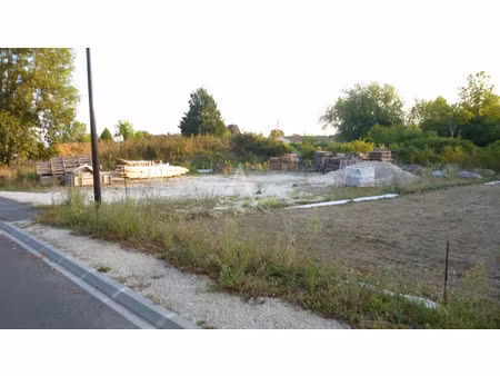 vente terrain 746 m² à bussac-sur-charente (17100)  49 700 €