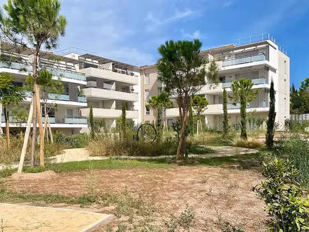 location parking 6 m² à saint-raphael (83700)  60 €
