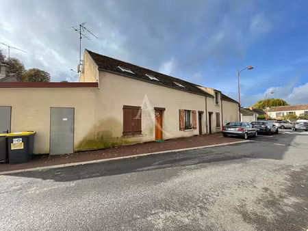 vente locaux professionnels 9 pièces 176 m² à chevry-cossigny (77173)  612 000 €