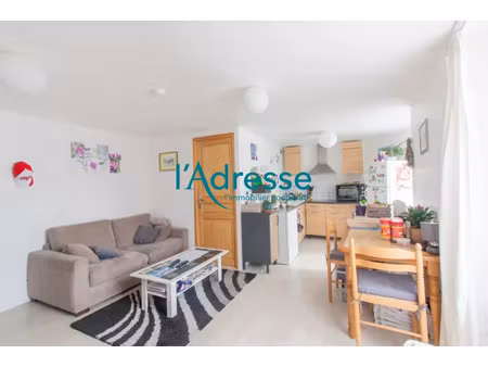 vente locaux professionnels 15 pièces 300 m² à seraincourt (95450)  448 000 €