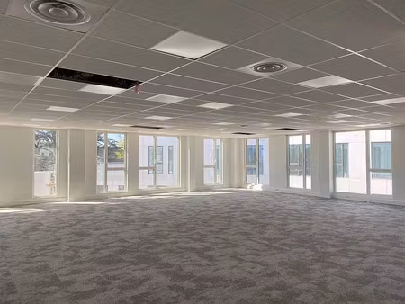 vente/location bureau limonest 3 958 m²