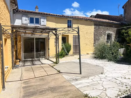 vente maison 7 pièces 153 m² à le gué-de-velluire (85770)  159 100 €