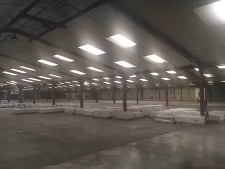 a louer - locaux d'activité 8100 m2 - saint-quentin