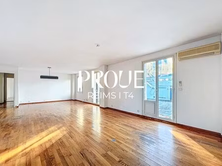 appartement de luxe de 2 chambres en vente à reims  france