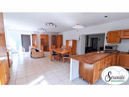 maison de village 200m2 avec terrasse  jardin et garage