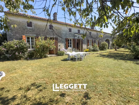 maison 5 pièce(s)  louzignac