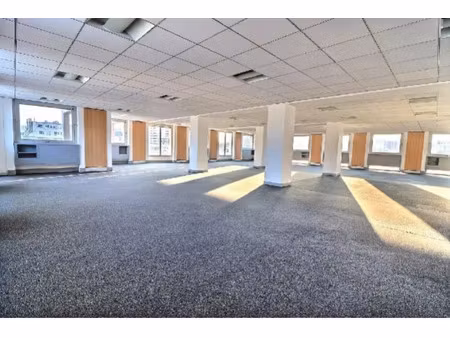 location locaux professionnels 1036 m² à paris 19ème (75019)  34 102 €