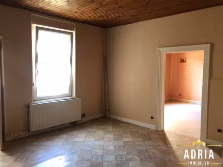 appartement à rénover - vue verdoyante