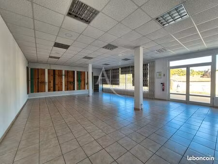 local 134 m² st hilaire