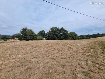 terrain 1400 m² fargues