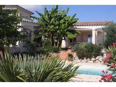 maison 7 pièces 299 m²