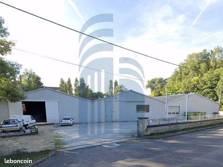 entrepôt 240 m² diénay