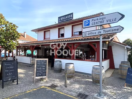 fond de commerce 598 m²