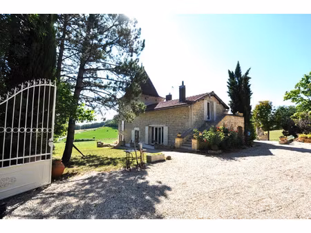 demeure de caractere