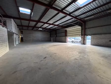 location locaux professionnels 530 m² à brasles (02400)  3 750 €