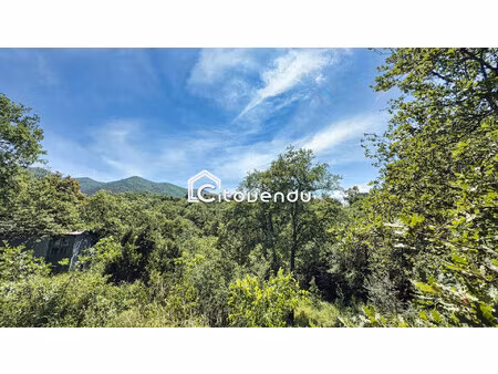 terrain constructible de 1831 m²