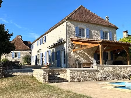 maison/villa haut de gamme à tourtoirac