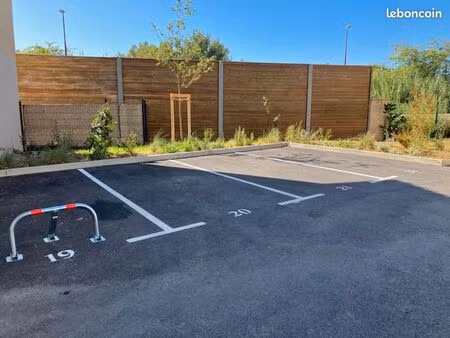 morieres emplacement parking verdesco