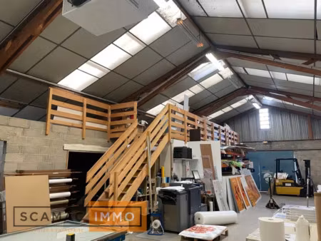 local d'activités de 525m²